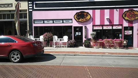 Commercial Street Salon & Day, hair salon in Trinidad, CO